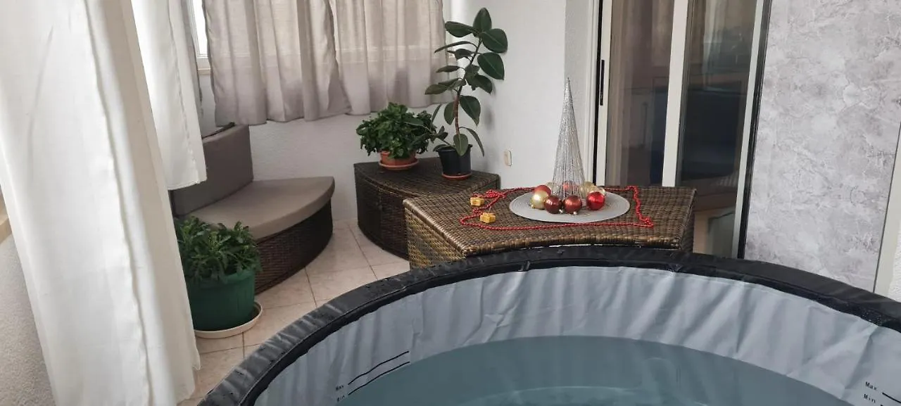 Apartment Jacuzzi Apartman Pepi Medulin